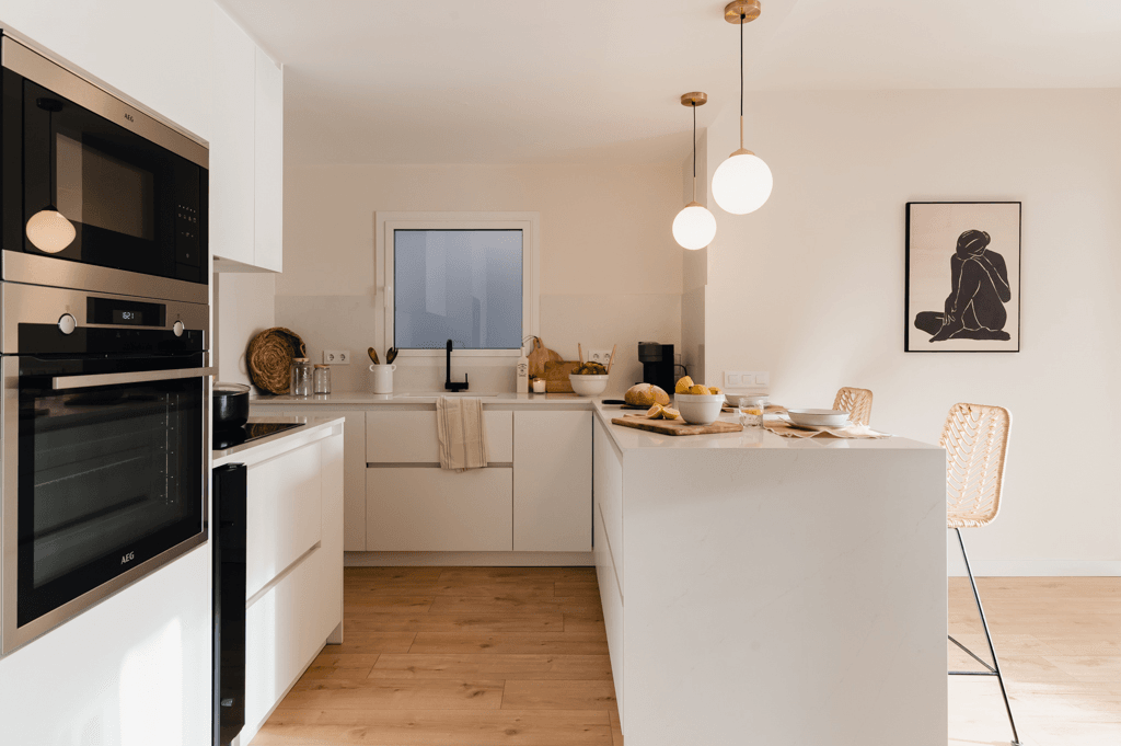 Castillejos - Interior View 1