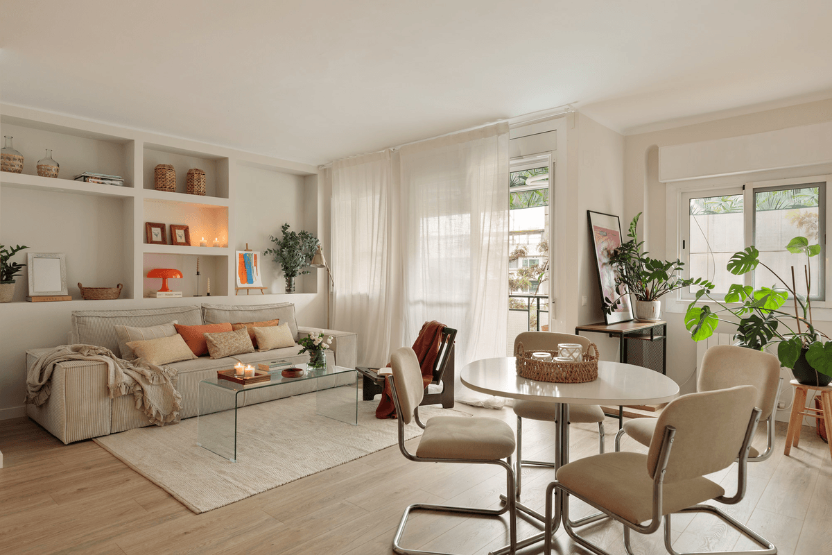 Diagonal - Interior View 1